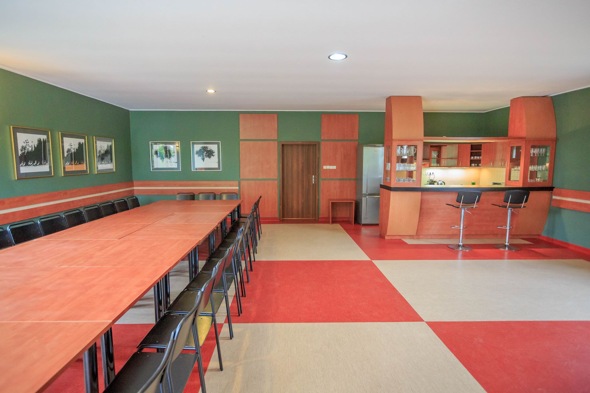 Sala barowo-konferencyjna